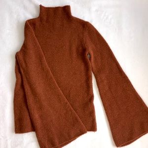 flared sleeve turtleneck